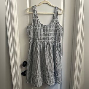 Old Navy dress